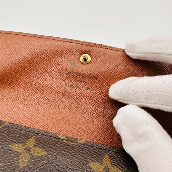 Louis Vuitton Tri fold Wallet-Authentic - Picture 5 of 15